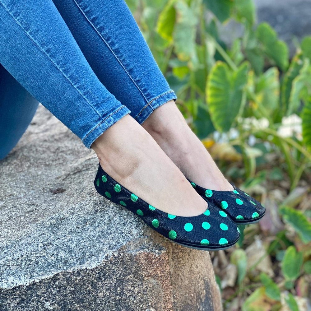 Storehouse Flats Shamrock Dots